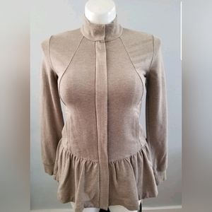 Cabi Weekend Topper Peplum Jacket Full Zip w/ Pockets Women's Sz XS Tan